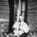 1940 Hendrik Soer (grootvader van Dick) met Kitty en Henk