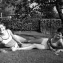 1968 Alies (20) en Tienke (17)