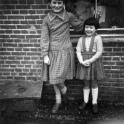 1956 Diny en Tienke